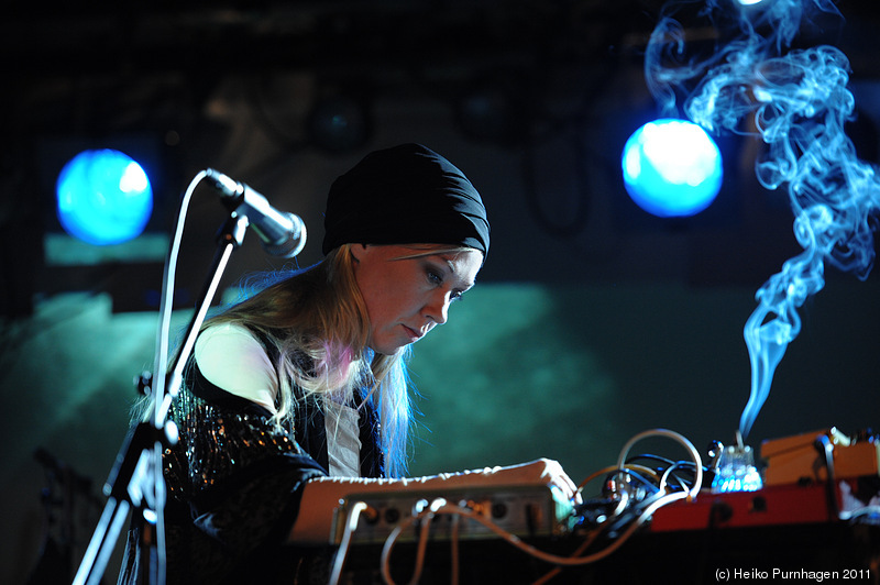 Fredrik Kronkvist + Cecilia Persson + Josef & Erika + Midaircondo + Goran Kajfes @ Debaser Slussen/Antenna, Stockholm 2011-11-01 - dsc_2531.jpg - Photo: Heiko Purnhagen 2011
