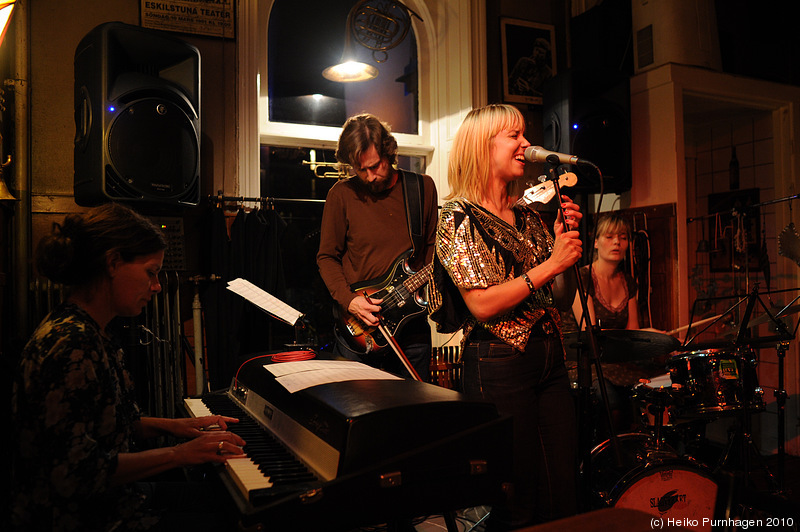 David's Angels @ Glenn Miller Café, Stockholm 2010-09-14 - dsc_4064.jpg - Photo: Heiko Purnhagen 2010