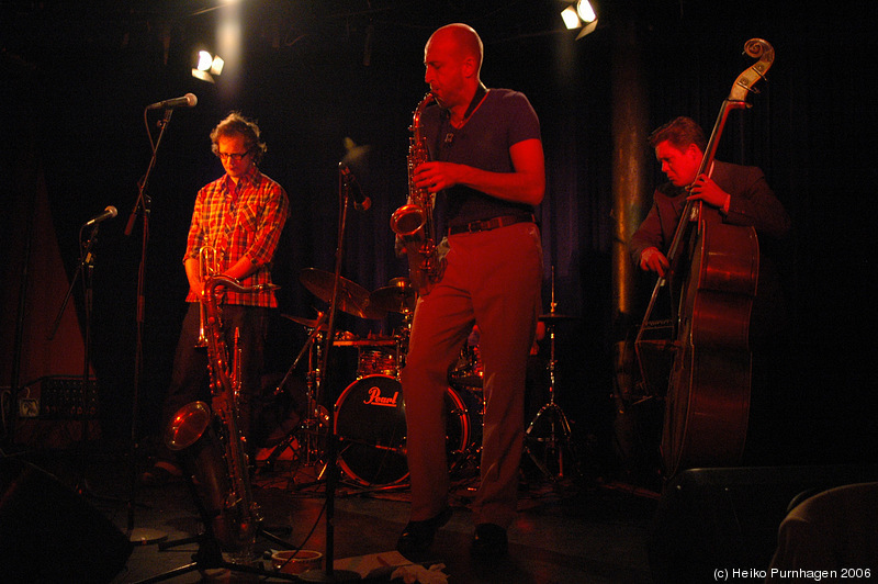 Exploding Customer @ Mosebacke, Stockholm 2006-01-10 - dsc_4125.jpg - Photo: Heiko Purnhagen 2006