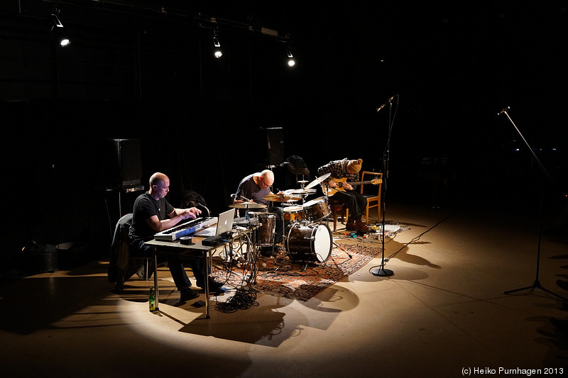 Högberg/Ullén/Selander + BARK! @ Fylkingen/FRIM, Stockholm 2013-03-27 - dsc02675.jpg - Photo: Heiko Purnhagen 2013