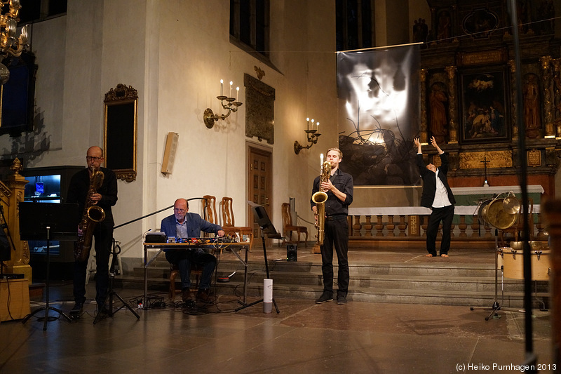 Killing the houses, killing the trees @ St Jacobs church/FRIM, Stockholm 2013-09-03 - dsc06693.jpg - Photo: Heiko Purnhagen 2013