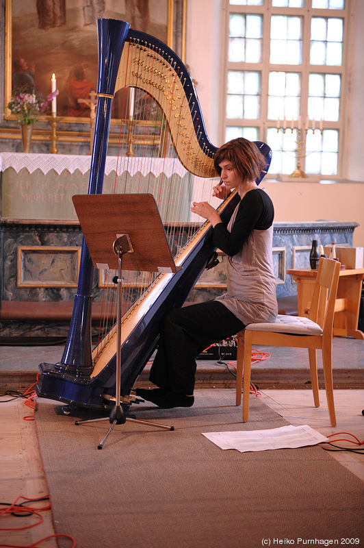 FreeKyrka @ Dala-Floda Church, Hagenfesten 2009-07-30/31 - FreeKyrka - Laure Beretti harp, Joseph Rassam organ, Eve Risser piano @ Hagenfesten 2009 - Photo: Heiko Purnhagen 2009