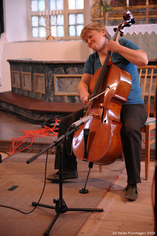 FreeKyrka @ Dala-Floda Church, Hagenfesten 2009-07-30/31 - FreeKyrka - Sofia Jernberg voc, Lene Grenager cello @ Hagenfesten 2009 - Photo: Heiko Purnhagen 2009