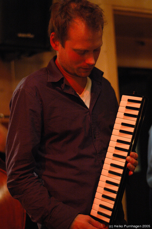 Kjell Nordeson Group @ Glenn Miller Café, Stockholm 2005-08-30 - dsc_7371.jpg - Photo: Heiko Purnhagen 2005