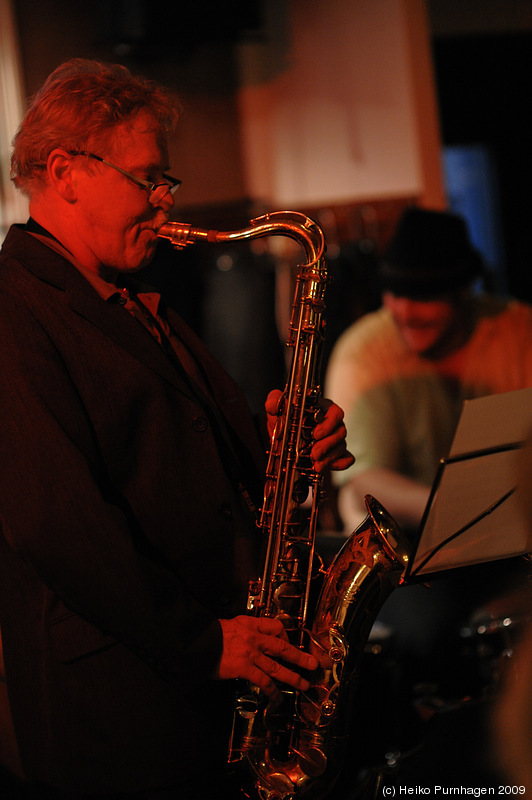 Kresten Osgood Og Hvad Er Klokken @ Glenn Miller Café, Stockholm 2009-05-19/20 - dsc_3262.jpg - Photo: Heiko Purnhagen 2009