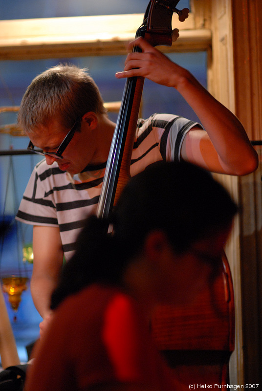 Kris Davis Quartet @ Glenn Miller Café, Stockholm 2007-08-16 - dsc_4457.jpg - Photo: Heiko Purnhagen 2007