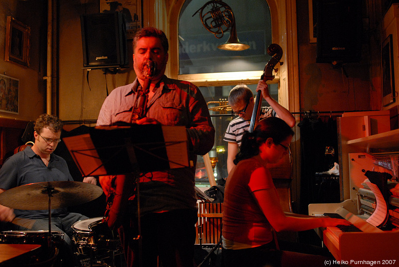 Kris Davis Quartet @ Glenn Miller Café, Stockholm 2007-08-16 - dsc_4472.jpg - Photo: Heiko Purnhagen 2007