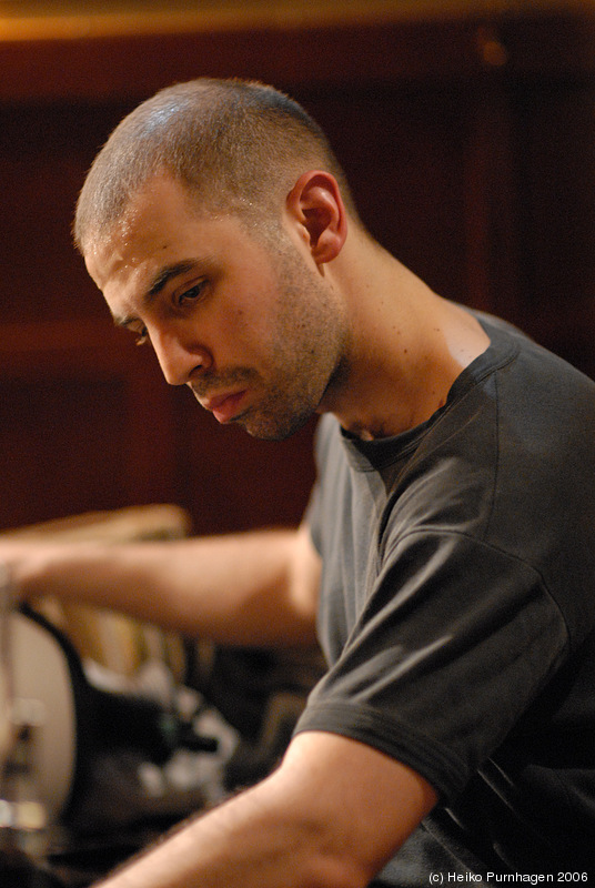 Lindgren Ikiz Duo @ Glenn Miller Café, Stockholm 2006-12-21 - dsc_9757.jpg - Photo: Heiko Purnhagen 2006