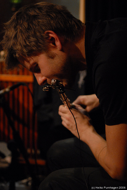 Lindgren Ikiz Duo @ Glenn Miller Café, Stockholm 2006-12-21 - dsc_9797.jpg - Photo: Heiko Purnhagen 2006