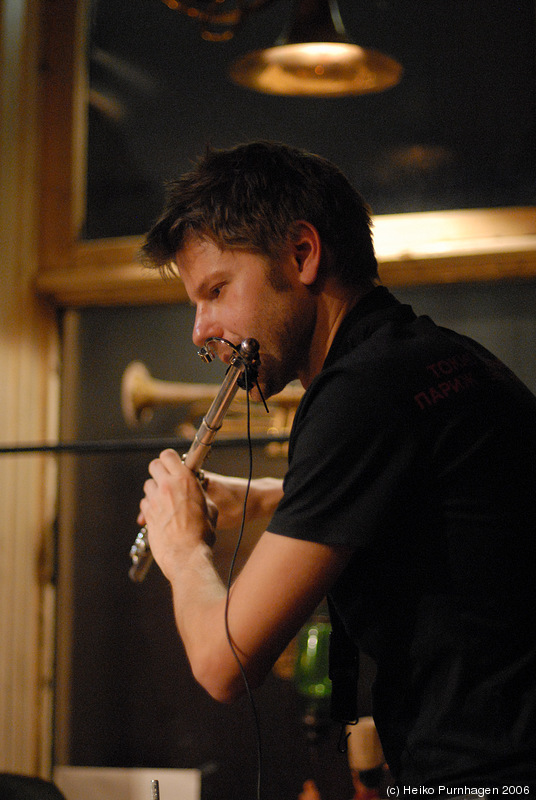 Lindgren Ikiz Duo @ Glenn Miller Café, Stockholm 2006-12-21 - dsc_9799.jpg - Photo: Heiko Purnhagen 2006