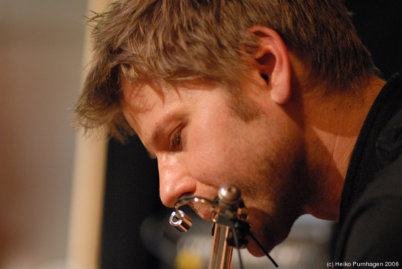 Lindgren Ikiz Duo @ Glenn Miller Café, Stockholm 2006-12-21 - dsc_9876.jpg - Photo: Heiko Purnhagen 2006