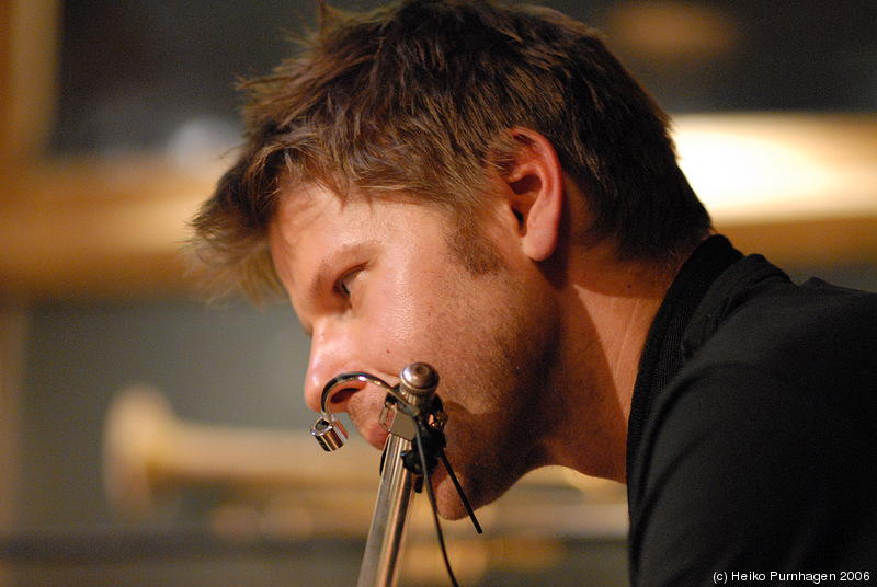 Lindgren Ikiz Duo @ Glenn Miller Café, Stockholm 2006-12-21 - dsc_9880.jpg - Photo: Heiko Purnhagen 2006