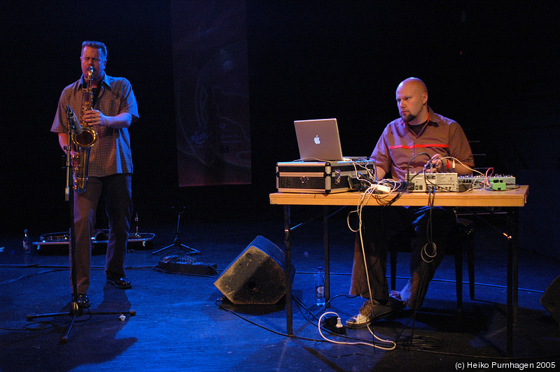 Vandermark/Nilssen-Love/Marhaug @ Nattjazz, Bergen 2005-06-01 - dsc_1842.jpg - Photo: Heiko Purnhagen 2005