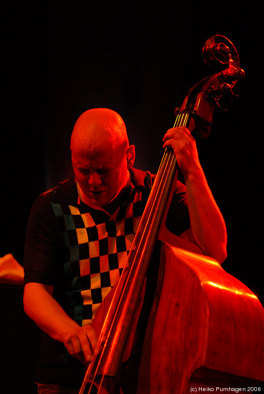 Ingebrigt Håker Flaten Quintet @ Nattjazz, Bergen 2006-05-28 - dsc_2427.jpg - Photo: Heiko Purnhagen 2006