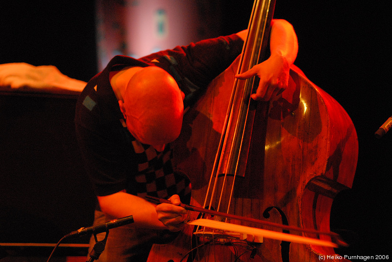 Ingebrigt Håker Flaten Quintet @ Nattjazz, Bergen 2006-05-28 - dsc_2448.jpg - Photo: Heiko Purnhagen 2006