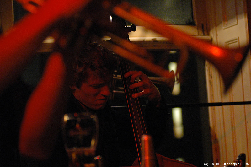 Oskar Schönning @ Glenn Miller Café, Stockholm 2005-02-09 - dsc_6176.jpg - Photo: Heiko Purnhagen 2005