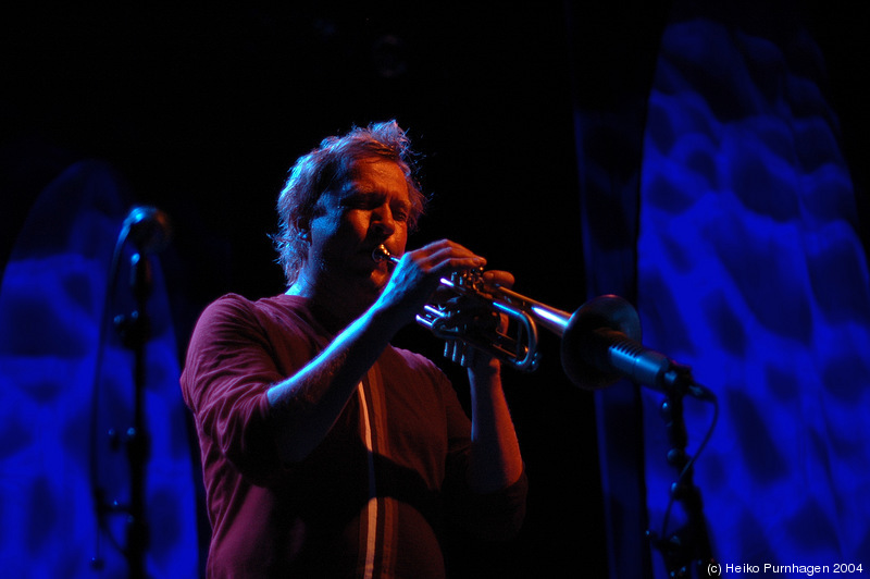 Nils Petter Molvær @ Rockefeller, Oslo 2004-08-14 - dsc_1339.jpg - Photo: Heiko Purnhagen 2004