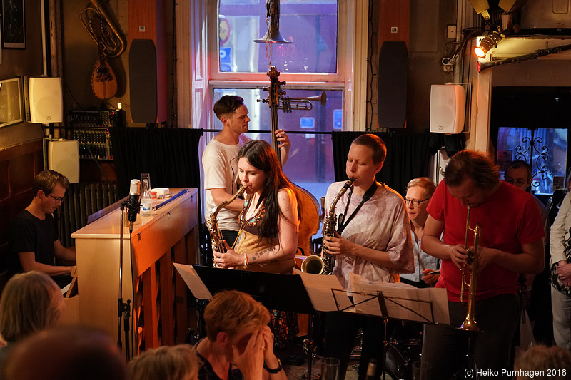 Oya Sextett @ Glenn Miller Café, Stockholm 2018-05-26 - dscv3591.jpg - Photo: Heiko Purnhagen 2018