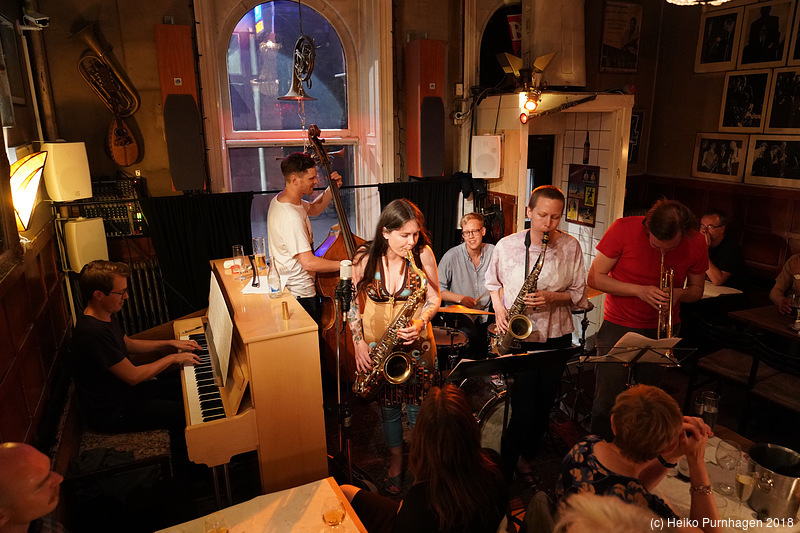 Oya Sextett @ Glenn Miller Café, Stockholm 2018-05-26 - dscv3611.jpg - Photo: Heiko Purnhagen 2018