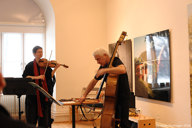 Perspectives 2009 @ Västerås 2009-03-07 - Barry Guy b, Maya Homburger violin @ Perspectives 2009, Västerås 2009-03-07 - Photo: Heiko Purnhagen 2009