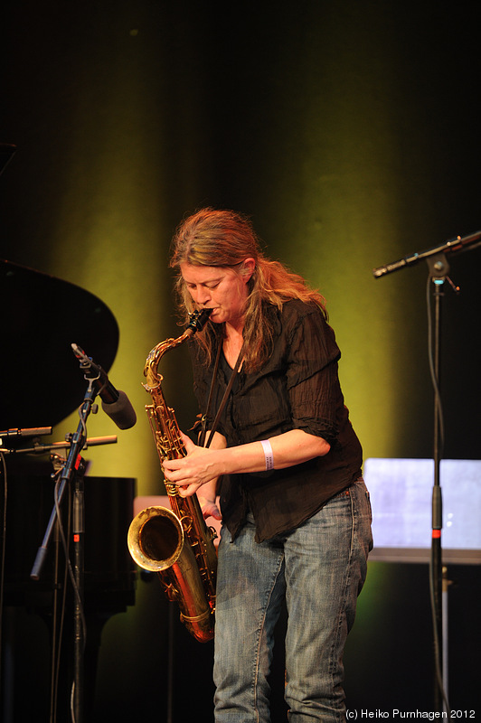 Friday @ Perspectives 2012, Västerås 2012-04-20 - Lotte Anker sax, Craig Taborn p, Gerald Cleaver dr @ Perspectives 2012-04-20 - Photo: Heiko Purnhagen 2012