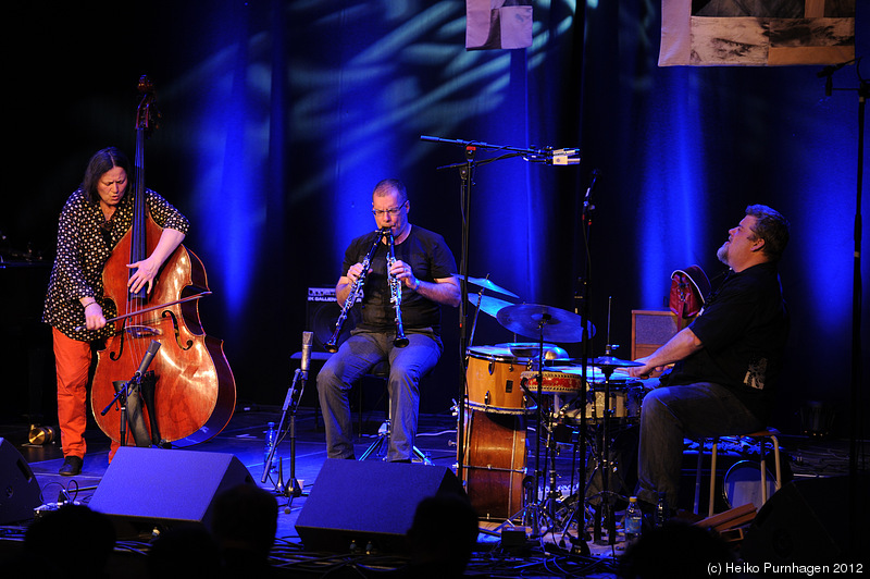 Saturday @ Perspectives 2012, Västerås 2012-04-21 - Last Seen Headed: Joëlle Léandre b, François Houle cl, Raymond Strid perc @ Perspectives 2012-04-21 - Photo: Heiko Purnhagen 2012