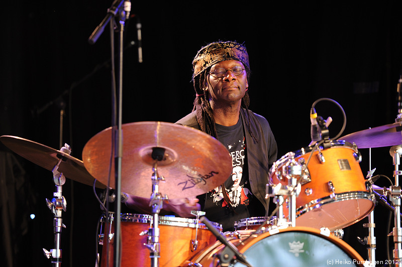 Exhibition (Part 3) @ Perspectives 2012 - Hamid Drake (Indigo Trio feat. Mitchell/Drake/Bankhead) @ STHLM JAZZ FEST, Stockholm 2011-06-19 - Photo: Heiko Purnhagen 2012