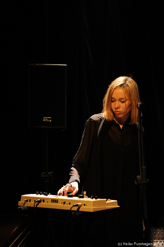 Almost a band + Pombo @ Teaterstudio Lederman, Stockholm 2012-03-16 - dsc_4291.jpg - Photo: Heiko Purnhagen 2012