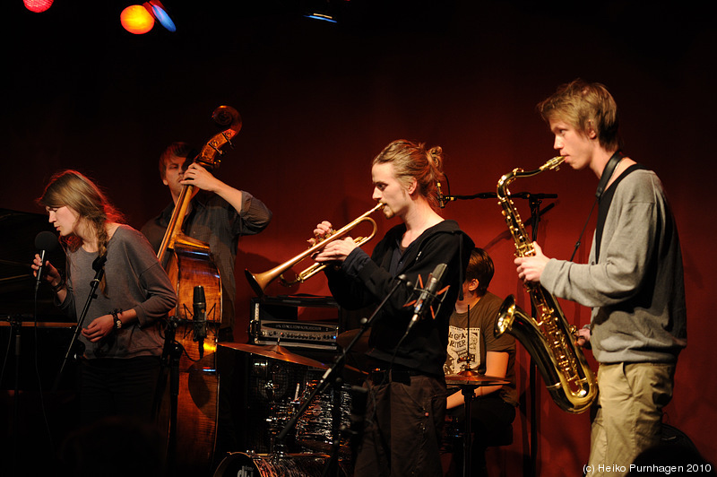 Swedish Jazz Celebration 2010 @ Fasching, Stockholm 2010-04-14 - <a href=http://www.myspace.com/isabelsorlinggroup>Isabel Sörling Group</a> (Isabel Sörling voc, Alfred Lorinius b, Henrik Magnusson p, Kim Aksnes trp, Martin Svanström sax, Carl-Johan Groth dr) - Photo: Heiko Purnhagen 2010