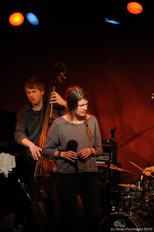 Swedish Jazz Celebration 2010 @ Fasching, Stockholm 2010-04-14 - <a href=http://www.myspace.com/isabelsorlinggroup>Isabel Sörling Group</a> (Isabel Sörling voc, Alfred Lorinius b, Henrik Magnusson p, Kim Aksnes trp, Martin Svanström sax, Carl-Johan Groth dr) - Photo: Heiko Purnhagen 2010