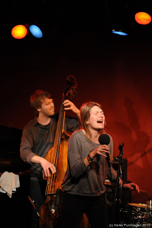 Swedish Jazz Celebration 2010 @ Fasching, Stockholm 2010-04-14 - <a href=http://www.myspace.com/isabelsorlinggroup>Isabel Sörling Group</a> (Isabel Sörling voc, Alfred Lorinius b, Henrik Magnusson p, Kim Aksnes trp, Martin Svanström sax, Carl-Johan Groth dr) - Photo: Heiko Purnhagen 2010