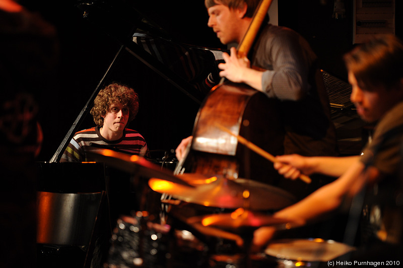 Swedish Jazz Celebration 2010 @ Fasching, Stockholm 2010-04-14 - <a href=http://www.myspace.com/isabelsorlinggroup>Isabel Sörling Group</a> (Isabel Sörling voc, Alfred Lorinius b, Henrik Magnusson p, Kim Aksnes trp, Martin Svanström sax, Carl-Johan Groth dr) - Photo: Heiko Purnhagen 2010