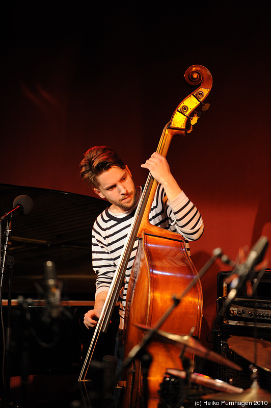 Swedish Jazz Celebration 2010 @ Fasching, Stockholm 2010-04-14 - Lindberg/Ording/Fernqvist Trio (Mattias Lindberg p, Ulrik Ording dr, Niklas Fernqvist b) - Photo: Heiko Purnhagen 2010