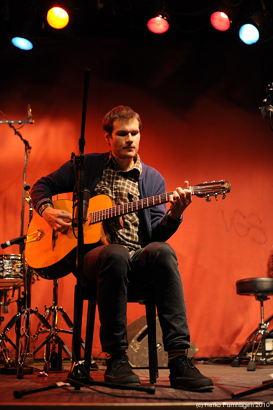 Swedish Jazz Celebration 2010 @ Fasching, Stockholm 2010-04-15 - prize award ceremony: Samuel Hällqvist git - Photo: Heiko Purnhagen 2010