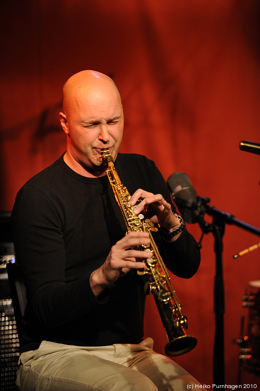 Swedish Jazz Celebration 2010 @ Fasching, Stockholm 2010-04-15 - <a href=http://www.myspace.com/matsoberg>Mats Öberg</a> p/harmonica/voc, <a href=http://www.touchemusic.se/jknutsson.html>Jonas Knutsson</a> sax - Photo: Heiko Purnhagen 2010