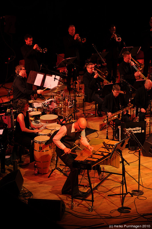 Swedish Jazz Celebration 2010 @ Konserthuset, Stockholm 2010-04-16 - Bohuslän Big Band (Bengt Arne Wallin conductor, Mattias Ståhl vib) - Photo: Heiko Purnhagen 2010