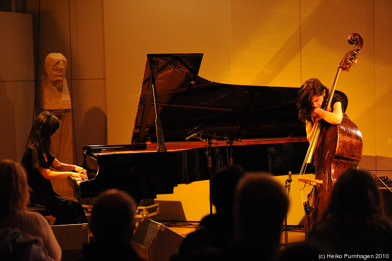 Swedish Jazz Celebration 2010 @ Konserthuset, Stockholm 2010-04-16 - Lisa Ullén p, Nina De Heney b - Photo: Heiko Purnhagen 2010