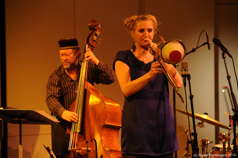 Swedish Jazz Celebration 2010 @ Konserthuset, Stockholm 2010-04-17 - Karin Hammar Quartet (Karin Hammar trb, Palle Danielsson b, Anders Kjellberg dr, Jonas Östholm p) - Photo: Heiko Purnhagen 2010