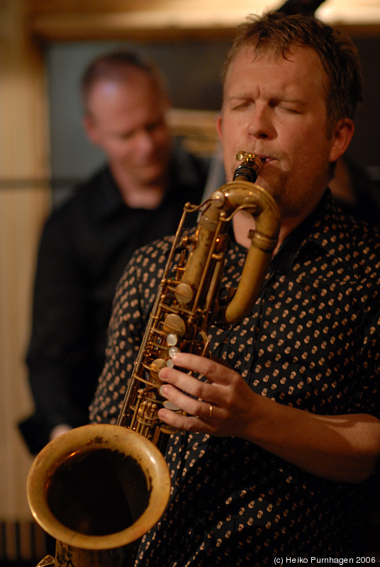 Yun Kan 5 @ Glenn Miller Café, Stockholm 2006-11-30 - dsc_8289.jpg - Photo: Heiko Purnhagen 2006