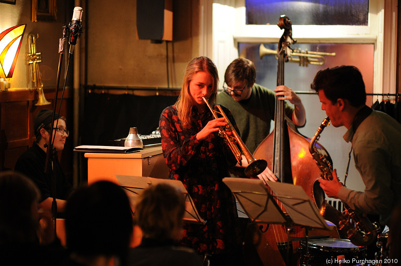 Fride Hanberger Group @ Glenn Miller Café, Stockholm 2010-11-29 - dsc_8480.jpg - Photo: Heiko Purnhagen 2010