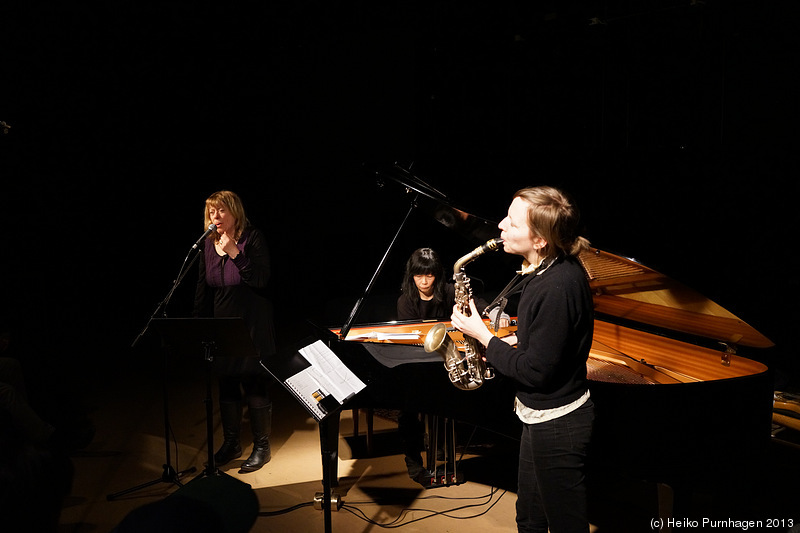 Högberg/Ullén/Selander + BARK! @ Fylkingen/FRIM, Stockholm 2013-03-27 - dsc02585.jpg - Photo: Heiko Purnhagen 2013