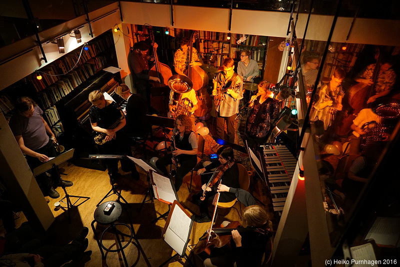 Julia Strzalek Kolibri 6 + Kolibri 13 @ Rönnells Antikvariat, Stockholm 2016-11-01 - dscz9479.jpg - Photo: Heiko Purnhagen 2016
