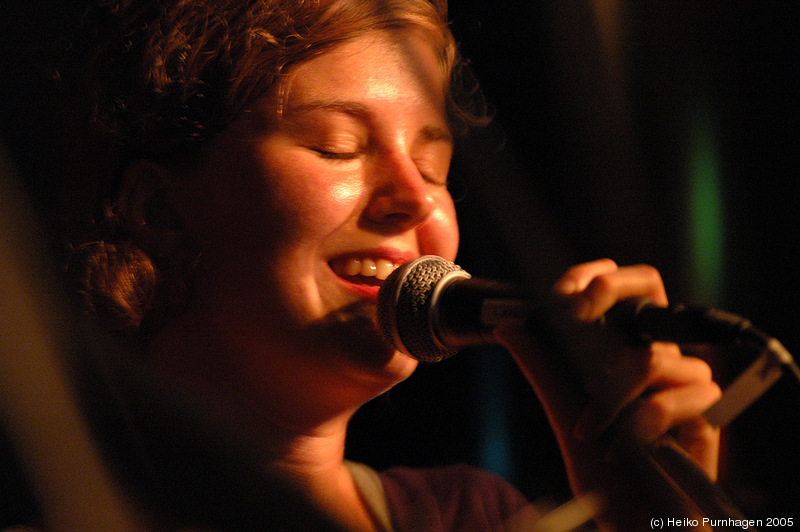 loney, dear @ Landet, Stockholm 2005-09-20 - dsc_8442.jpg - Photo: Heiko Purnhagen 2005