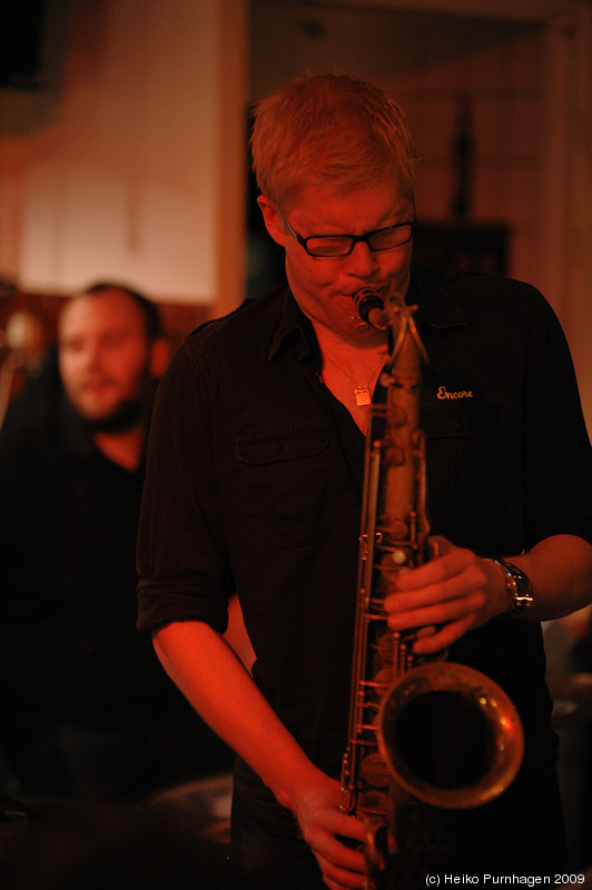 Magnus Dölerud Quartet feat. Mads la Cour @ Glenn Miller Café, Stockholm 2009-05-14 - dsc_3089.jpg - Photo: Heiko Purnhagen 2009