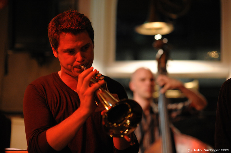 Magnus Dölerud Quartet feat. Mads la Cour @ Glenn Miller Café, Stockholm 2009-05-14 - dsc_3098.jpg - Photo: Heiko Purnhagen 2009