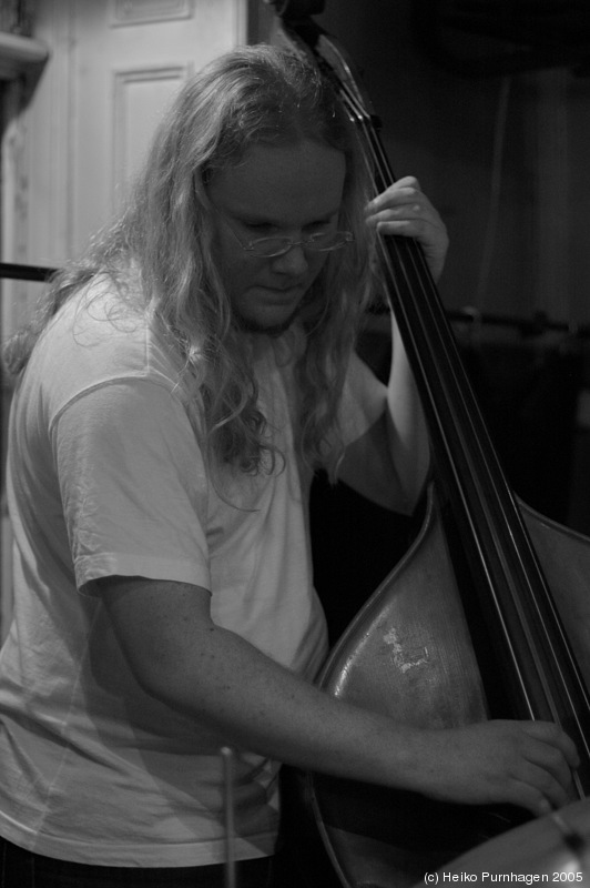 Nyfors @ Glenn Miller Café, Stockholm 2005-11-26 - dsc_1857_gray.jpg - Photo: Heiko Purnhagen 2005