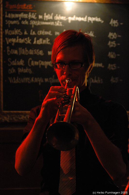 Oskar Schönning @ Glenn Miller Café, Stockholm 2005-02-09 - dsc_6098.jpg - Photo: Heiko Purnhagen 2005