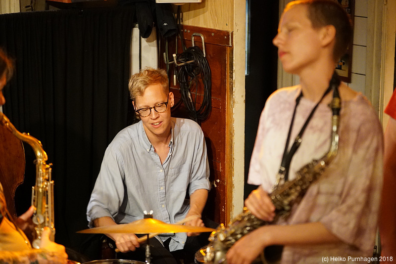 Oya Sextett @ Glenn Miller Café, Stockholm 2018-05-26 - dscz2181.jpg - Photo: Heiko Purnhagen 2018