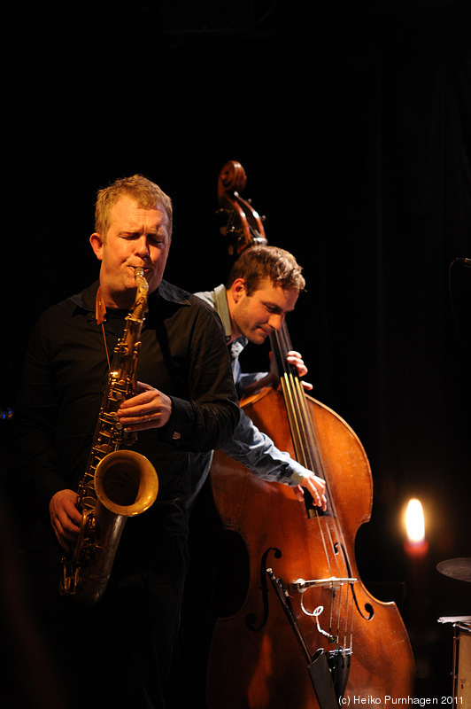 Dina Kompisars Kompisar + Raknes/Ljungkvist + Nils Berg Cinemascope @ Teaterstudio Lederman/Lupino Live, Stockholm 2011-04-02 - dsc_1399.jpg - Photo: Heiko Purnhagen 2011