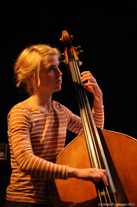 Dina Kompisars Kompisar + Raknes/Ljungkvist + Nils Berg Cinemascope @ Teaterstudio Lederman/Lupino Live, Stockholm 2011-04-02 - dsc_1465.jpg - Photo: Heiko Purnhagen 2011